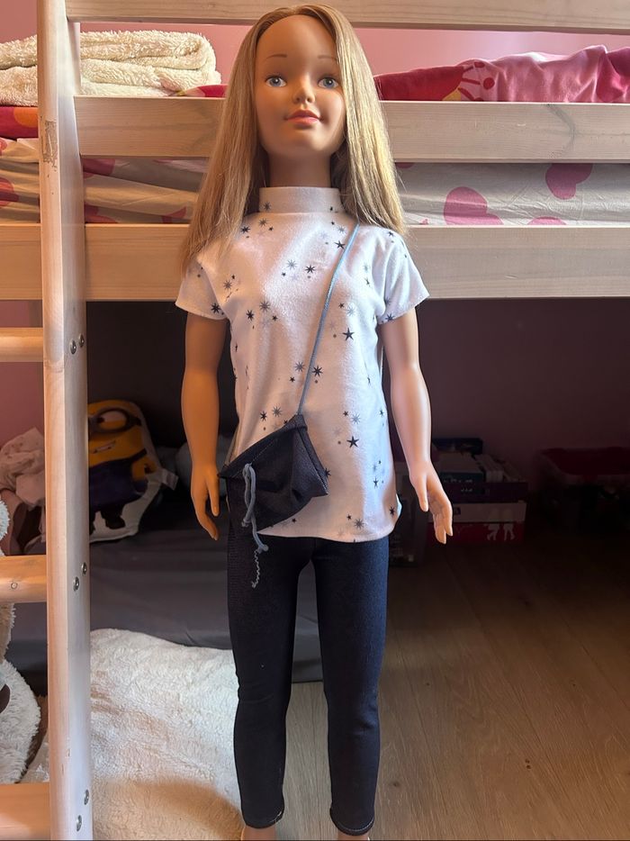 Poupée 105cm