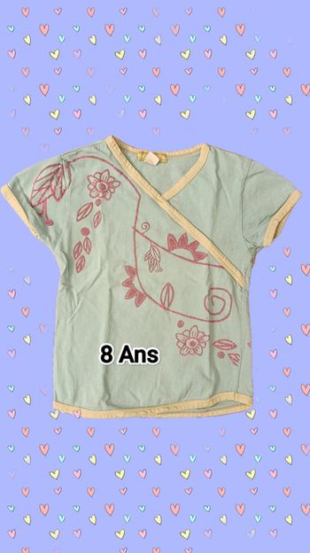 Tee shirt fillette. Motif floral. 8 ans. Orchestra.