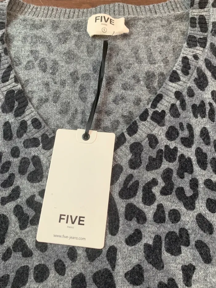 FIVE pull TS - photo numéro 3