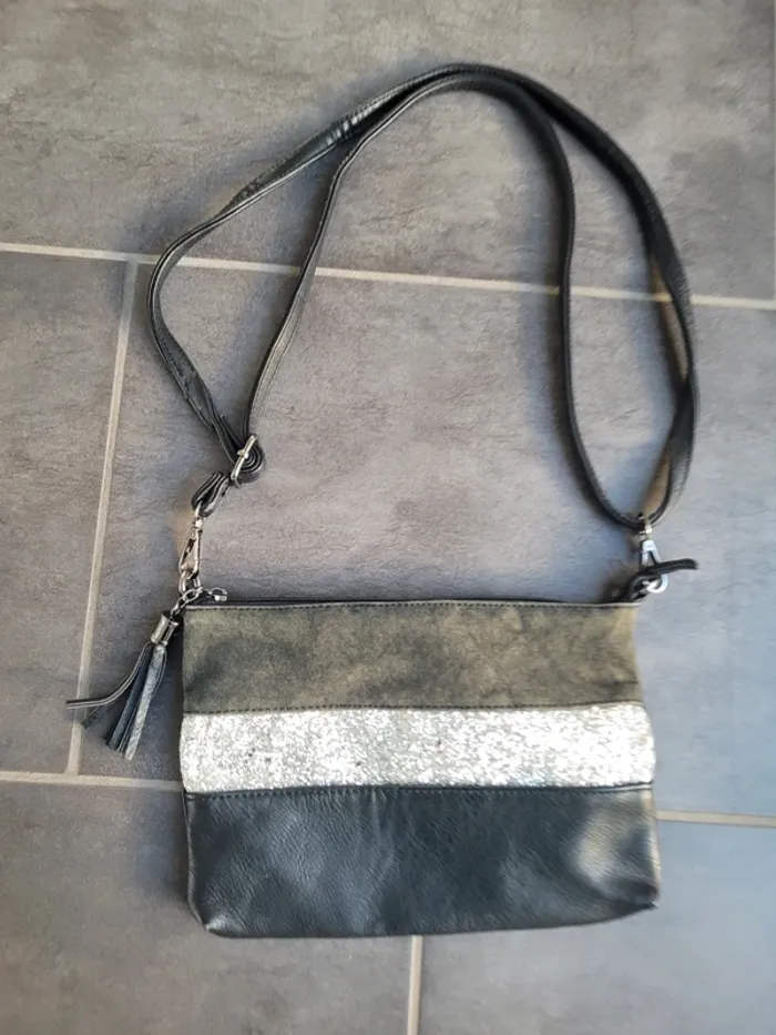 Sac à bandouillere
