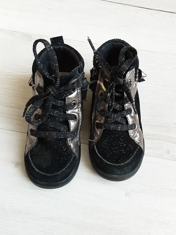 Chaussures fille doré et noir brillant pointure 25 - photo numéro 6