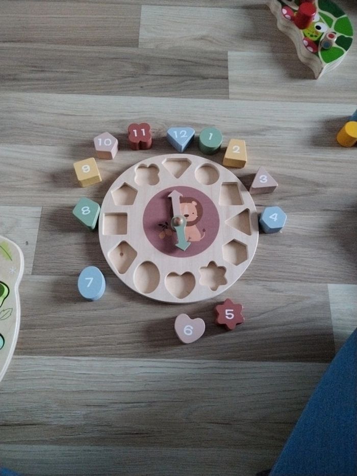 Horloge puzzle en bois - photo numéro 3