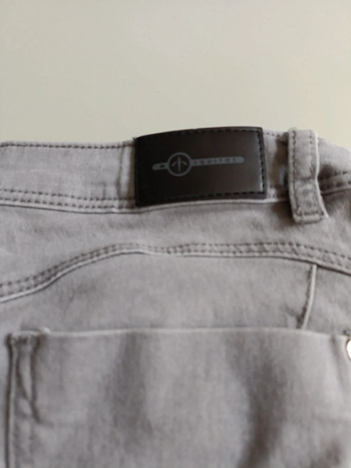 Jean gris taille 40 squitos - photo numéro 8