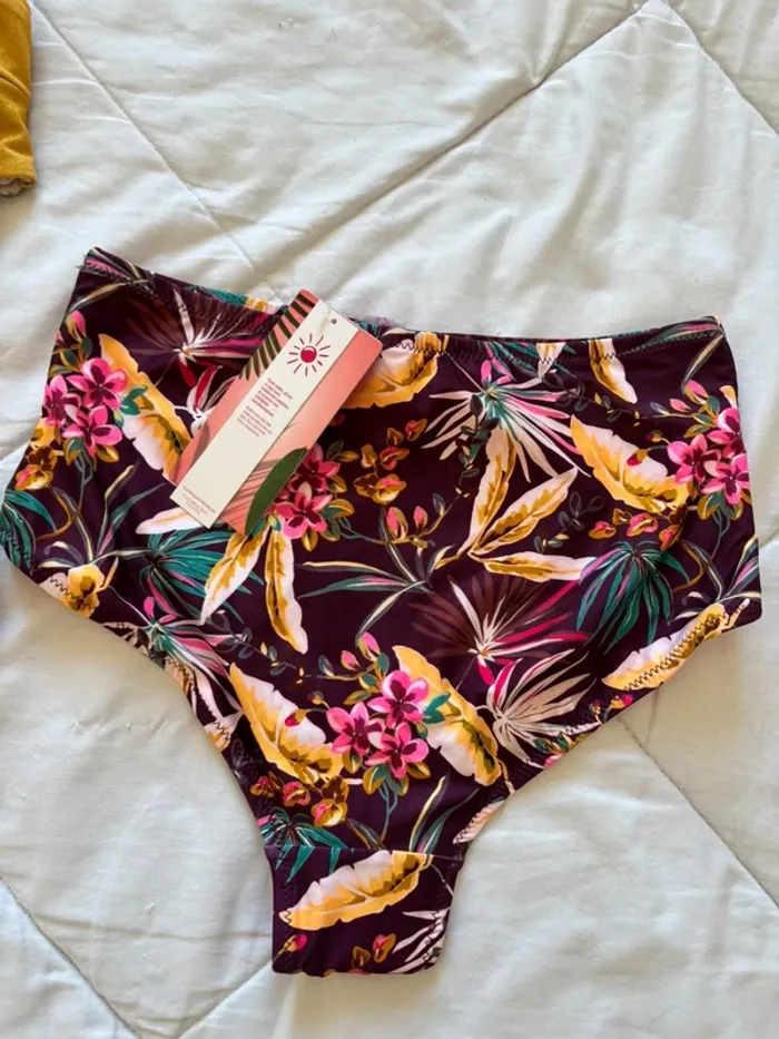 Lot 4 maillots de bain bikini haut et bas multicolore fluo pailleté fleurie Penti taille XS/34 neuf - photo numéro 7