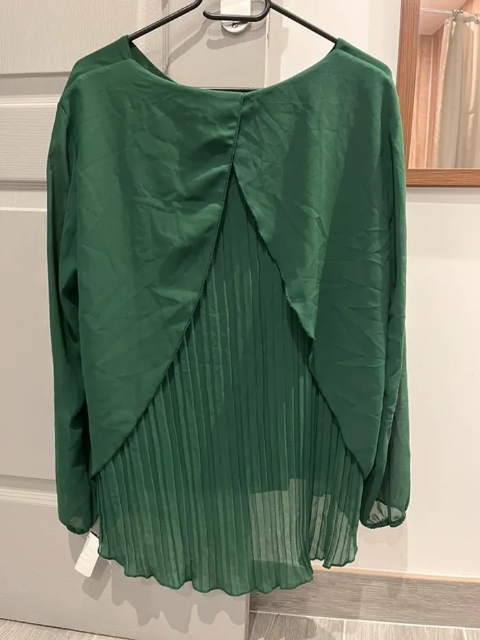 Blouse avec son sautoir - photo numéro 3