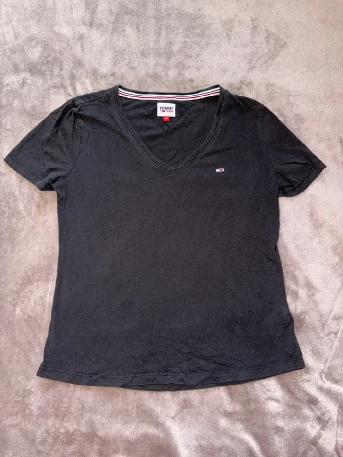 T-shirt noir femme Tommy jeans taille XS en très bon état. - photo numéro 7