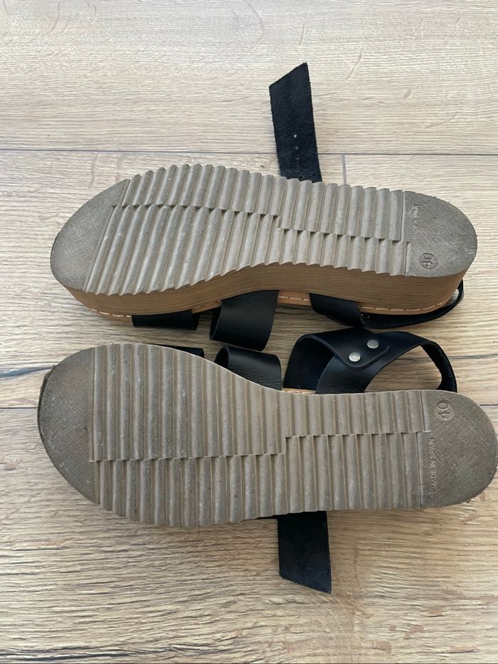 Sandales cuir noir taille 40 - photo numéro 3