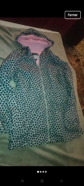 Très belle veste fille e21