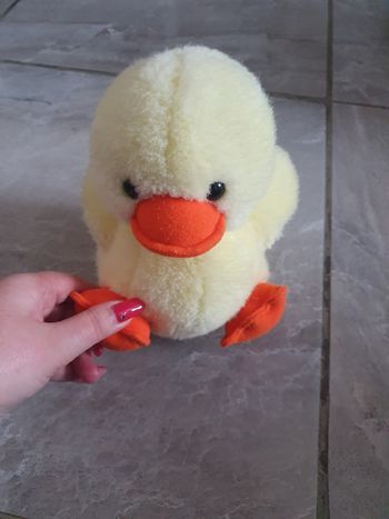 Peluche bébé canard