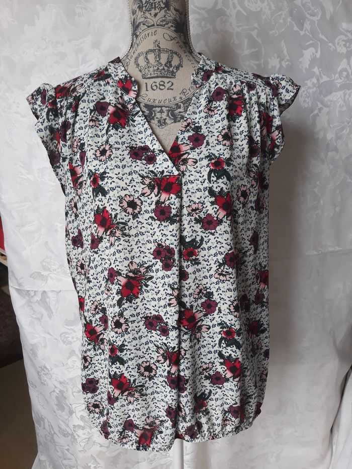 Faby27800 Blouse femme, couleur fond blanc petites feuilles bleues T 44