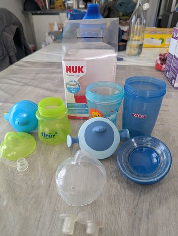 Verre anti fuite et timbale