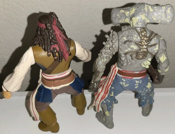 Lot de Figurines Pirates des Caraïbes Walt Disney 17 Cm - photo numéro 3