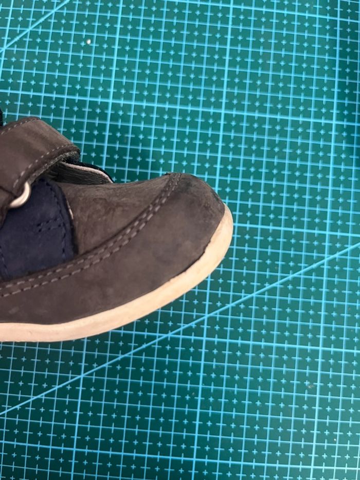 Lot chaussures bébé taille 22 - photo numéro 10