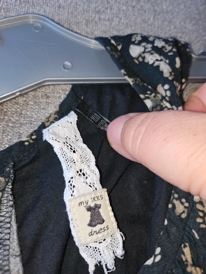 Robe noire Ikks 8/10 ans - photo numéro 5