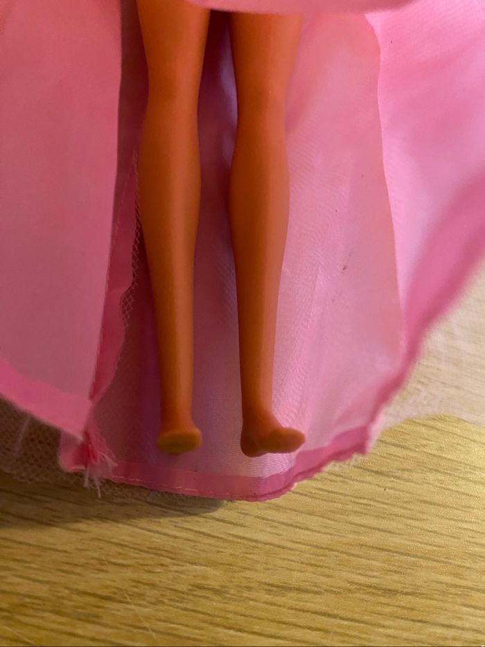 Poupee Barbie Mattel robe rose princesse 2013 2015 accessoires - photo numéro 5