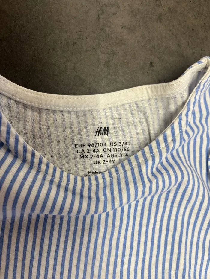 Robe - H&M - 2/4 ans - photo numéro 2