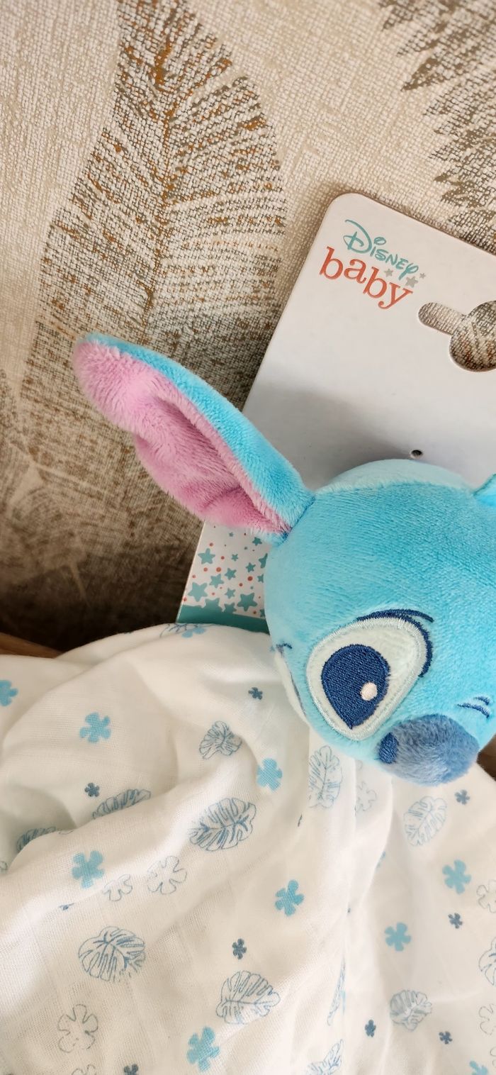 Doudou Lange Bébé Disney Stitch Bleu blanc neuf - photo numéro 10