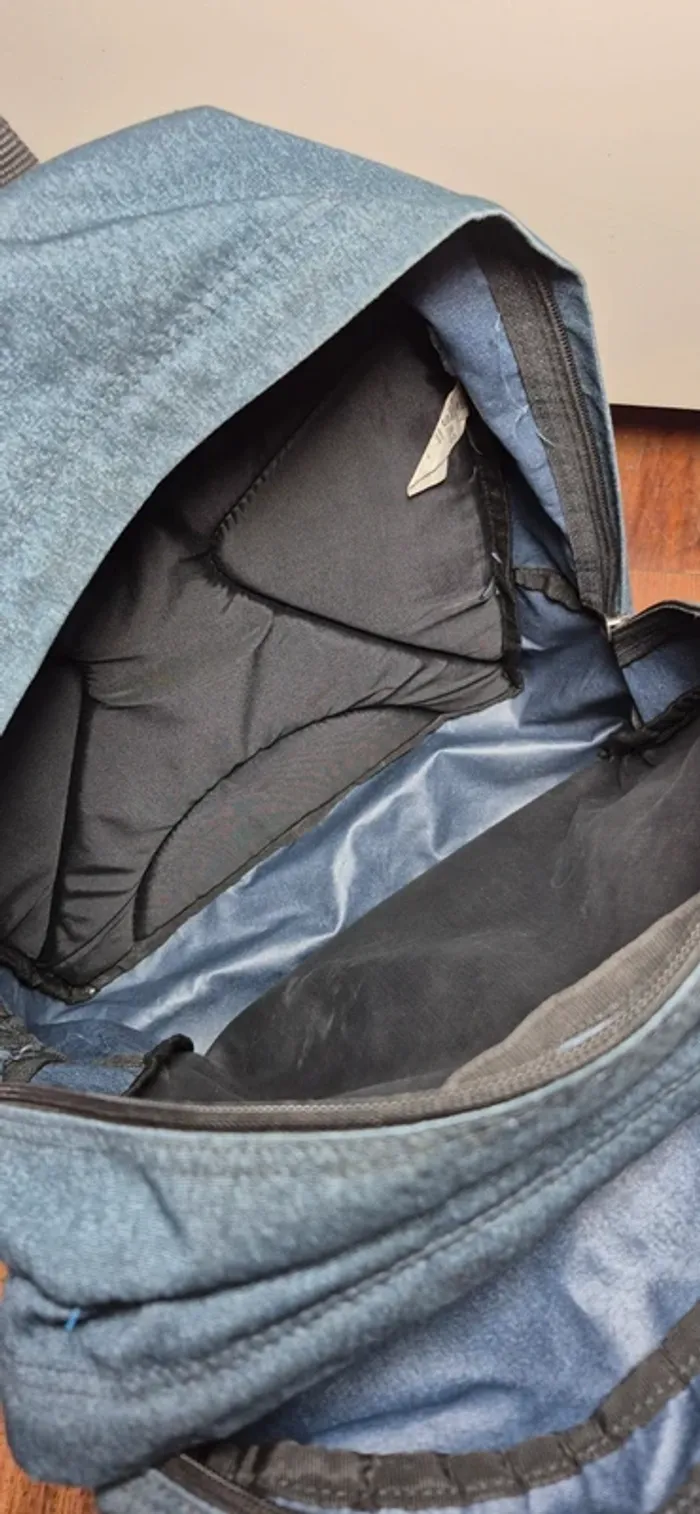 Grand sac Eastpak - photo numéro 8