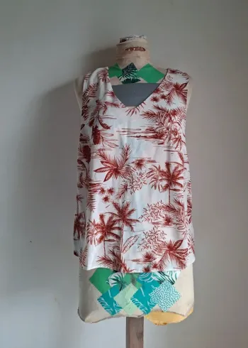 Débardeur blanc à motifs palmier - léger, été, fluide Primark,  neuve, taille 42