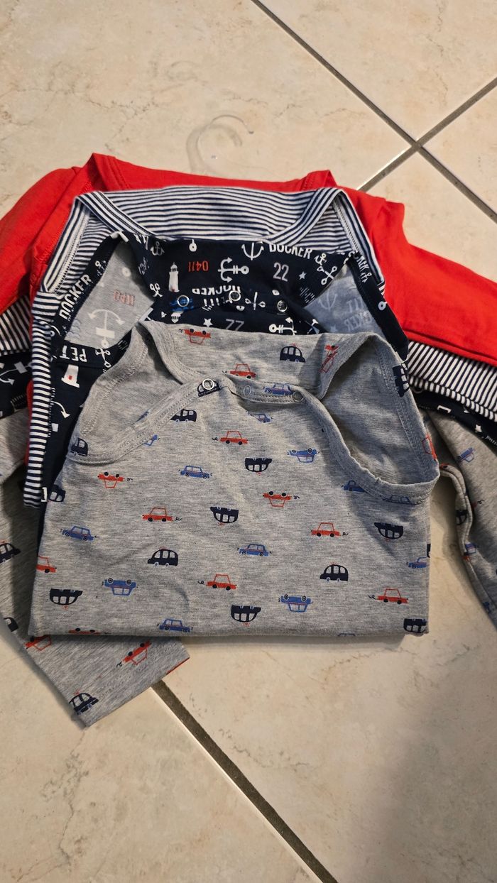 Neufs (non portés) 🏷🤩💙 bodies ML 24 mois garçon (ferme)💙💙💥💥 - photo numéro 8