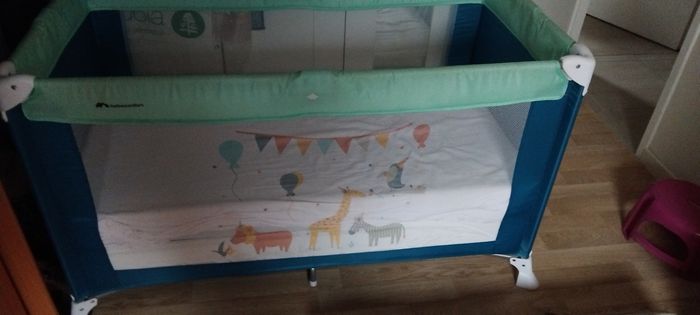 Lit parapluie bébé confort