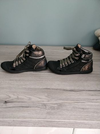 Paire de chaussures bottines fille pointure 31