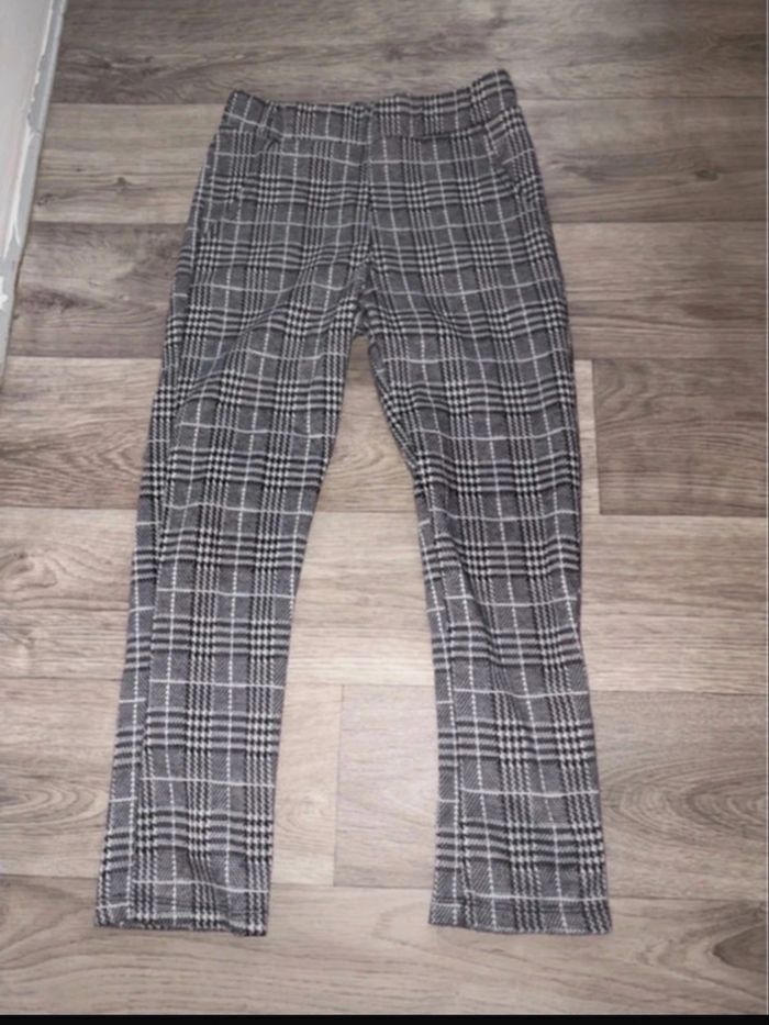 Lots vêtement fille 6ans - photo numéro 2