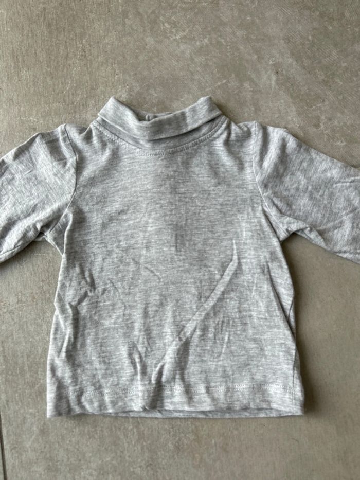 Sous pull gris bébé 6 mois - photo numéro 2