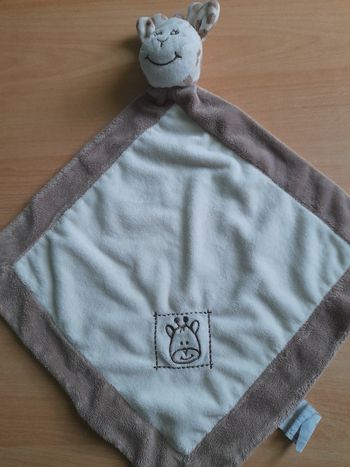 Doudou girafe