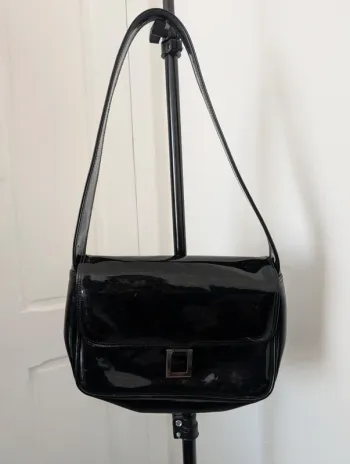 Sac à main porté épaule vinyle
