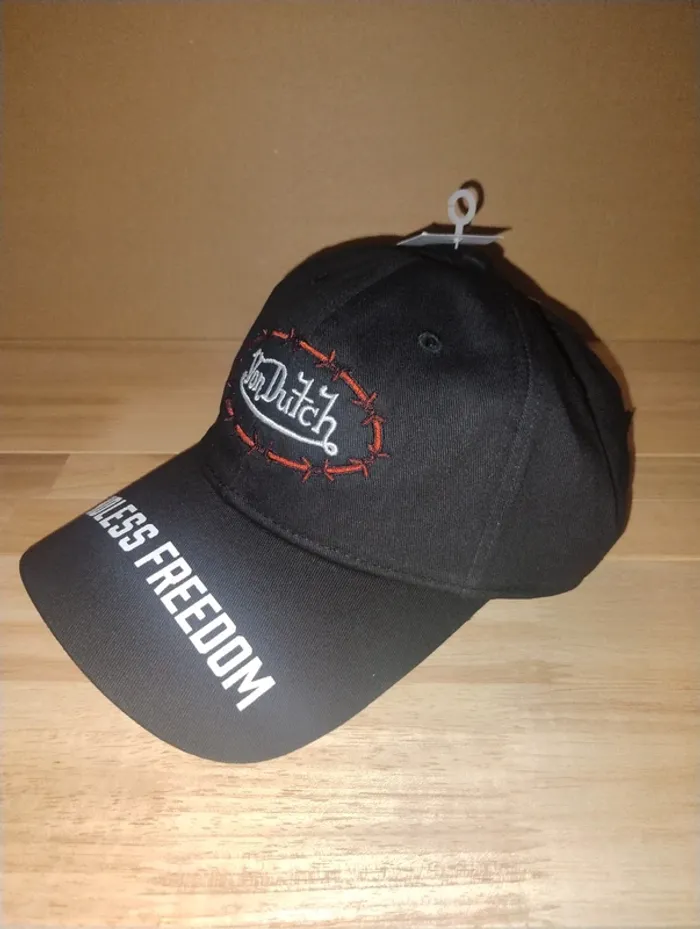 Von dutch casquette taille unique noire et rouge - photo numéro 3