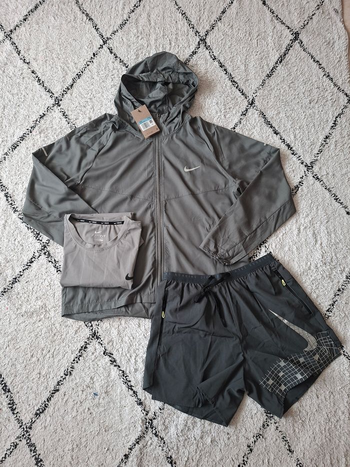 Ensemble Nike Running Homme Taille M - Veste, T-shirt & Short gris