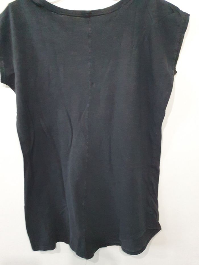 Tee-shirt - photo numéro 2