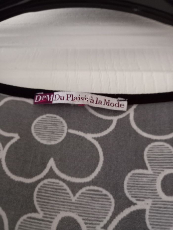 robe noire et blanche marque DPM taille 4 (44) - photo numéro 2