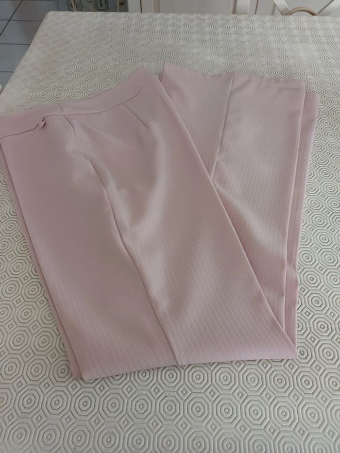 Pantalon rose T 38 large
