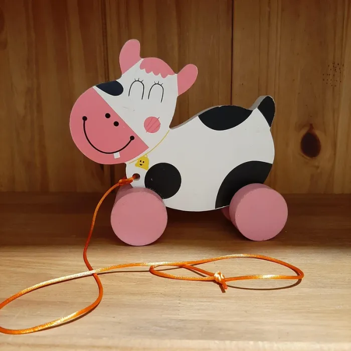 Jouet à tirer Vache en bois