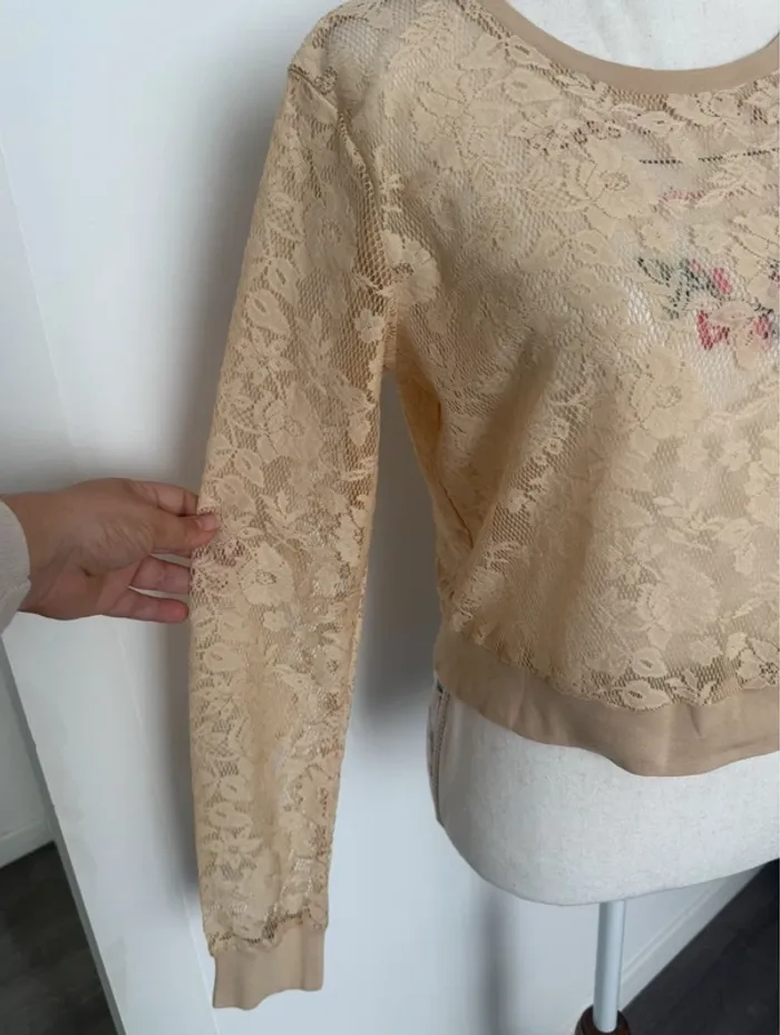 Blouse en dentelle beige S ou 36 - photo numéro 2