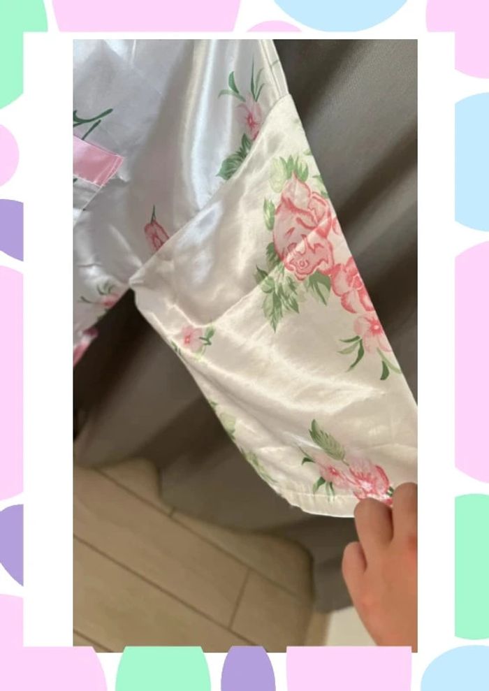 Kimono fleuri satiné 💐 | Taille unique - photo numéro 4