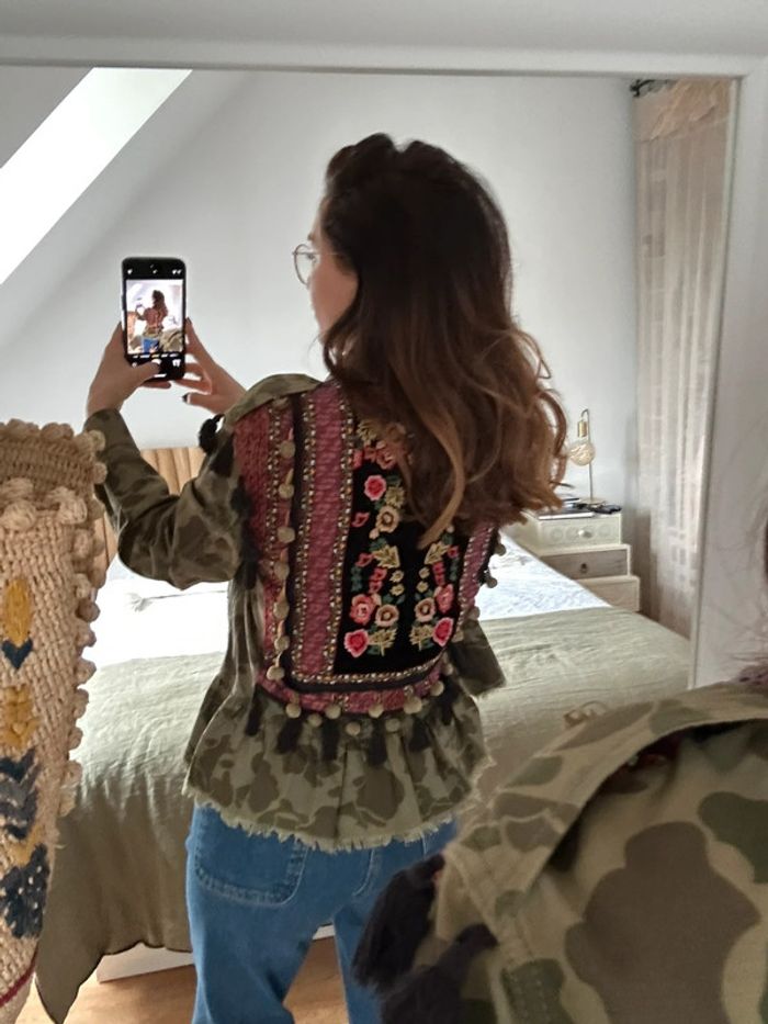 Veste militaire Zara brodée 🖤