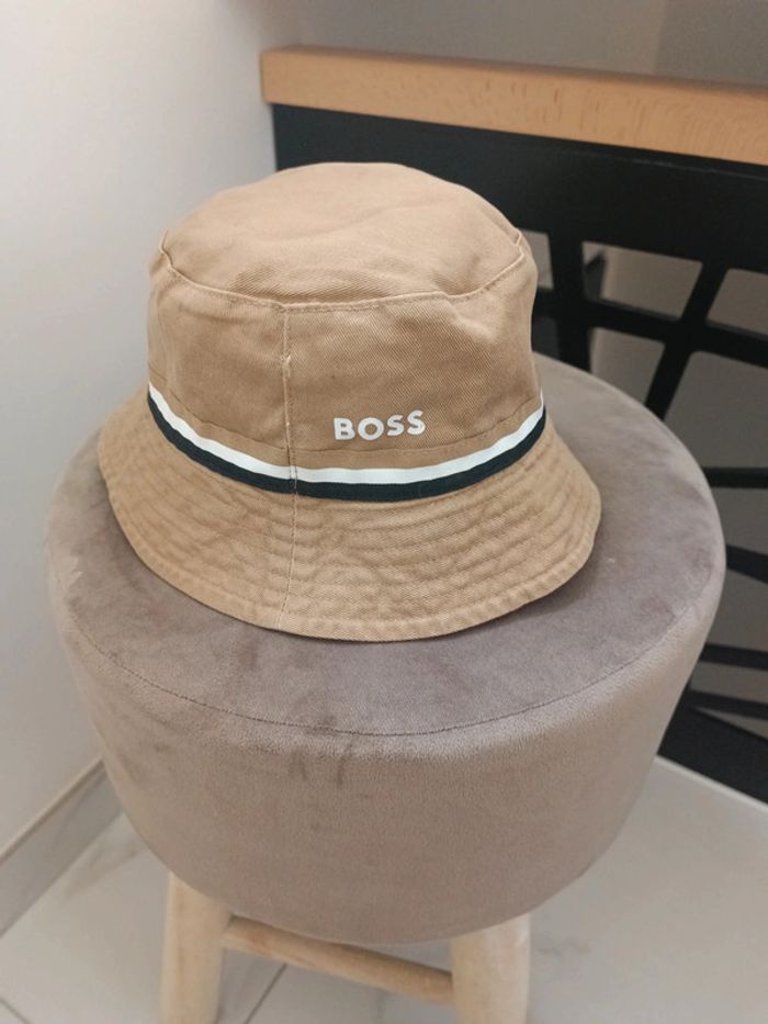Bon garçon Hugo Boss - photo numéro 4
