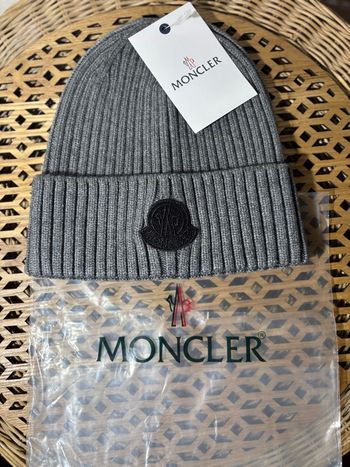 Bonnet gris moncler 