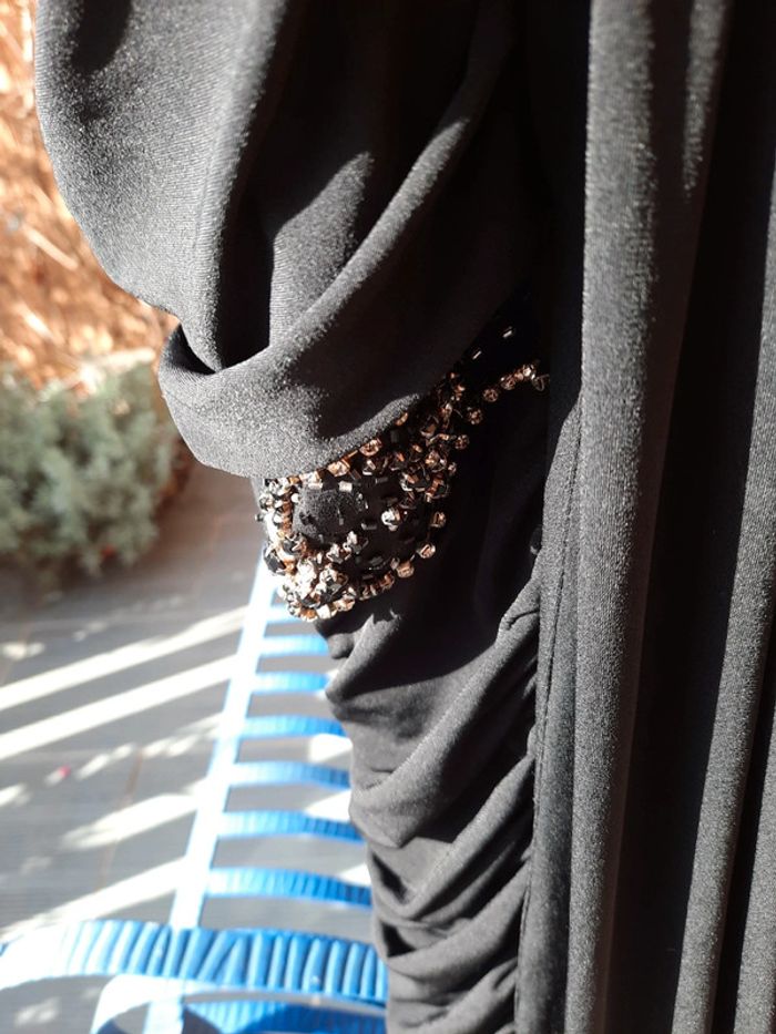 Robe drapée perles et strass - photo numéro 2