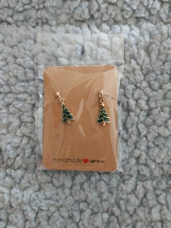 Boucle d'oreille sapin vert