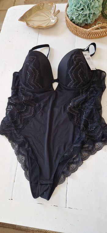 Body dentelle noir