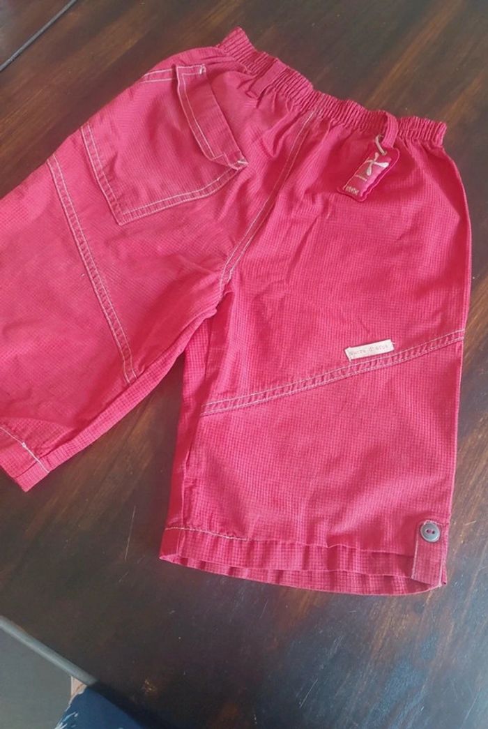 Short rouge - photo numéro 3