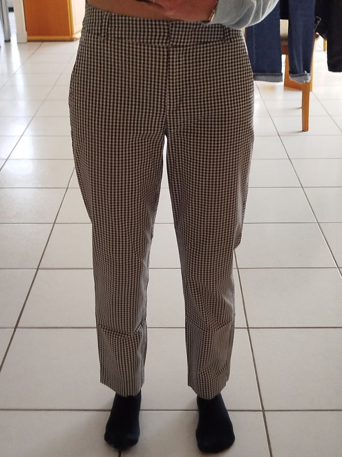 Pantalon à carreaux noir et blanc 
Camaïeu 
Taille XS - photo numéro 9