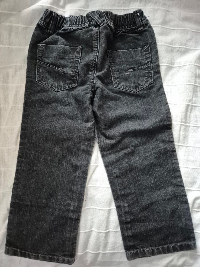 Jean noir - photo numéro 2
