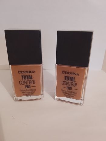 Fond de teint de la marque D'DONNA
