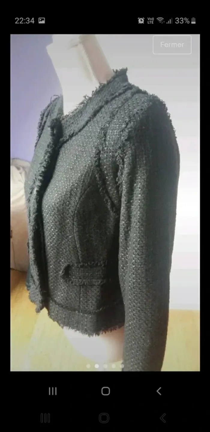 Très jolie veste noire - photo numéro 2