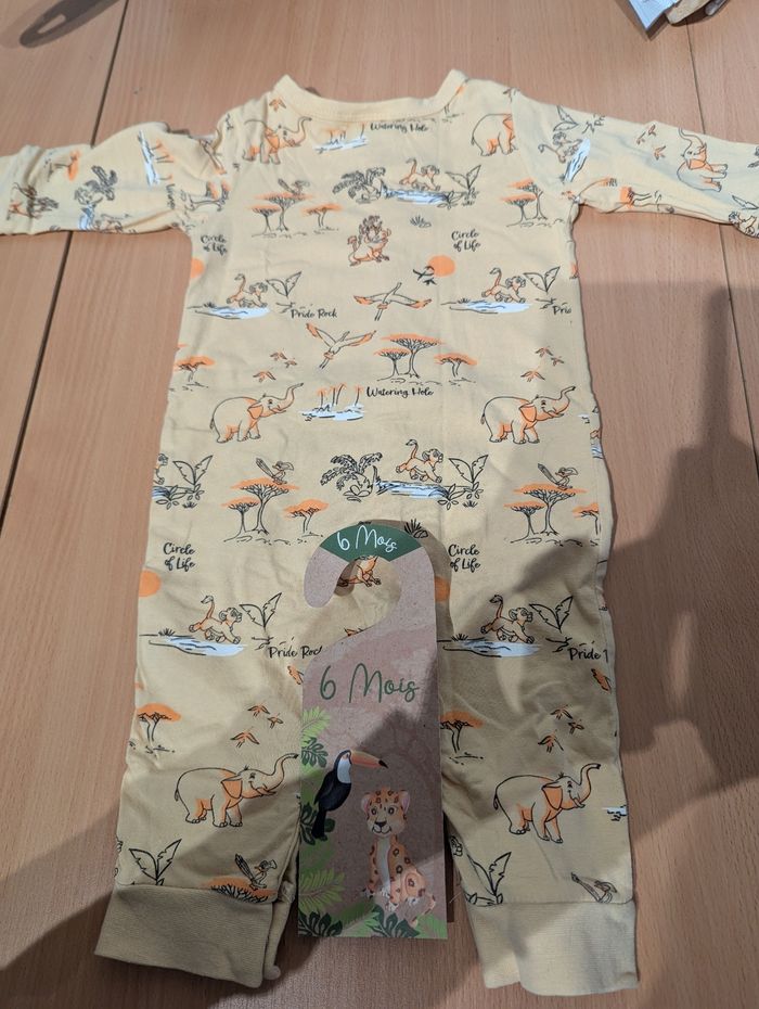 Pyjama Le roi lion - photo numéro 2